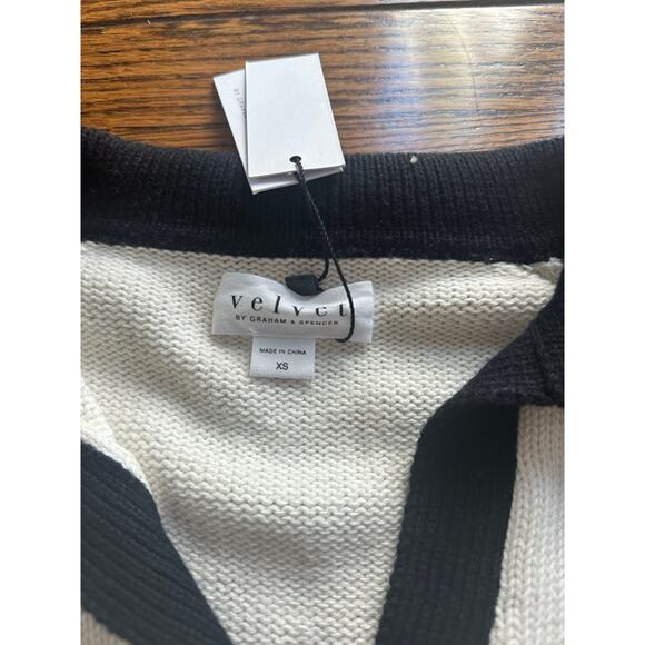 Velvet Lucie v-neck Sweater cream/black NWT X-Small - Picture 9 of 11